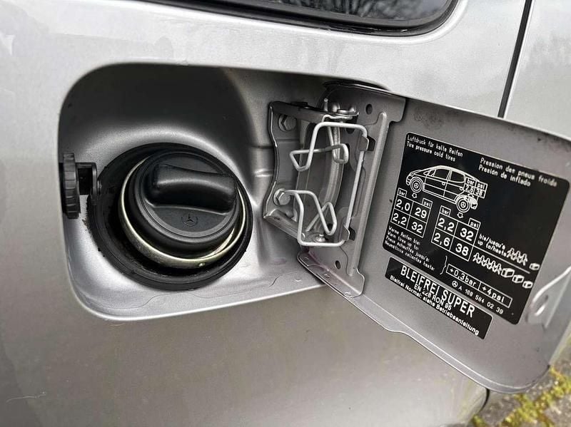 Gebraucht Mercedes A160 102 PS (75 kW) 2000 Silber Limousine