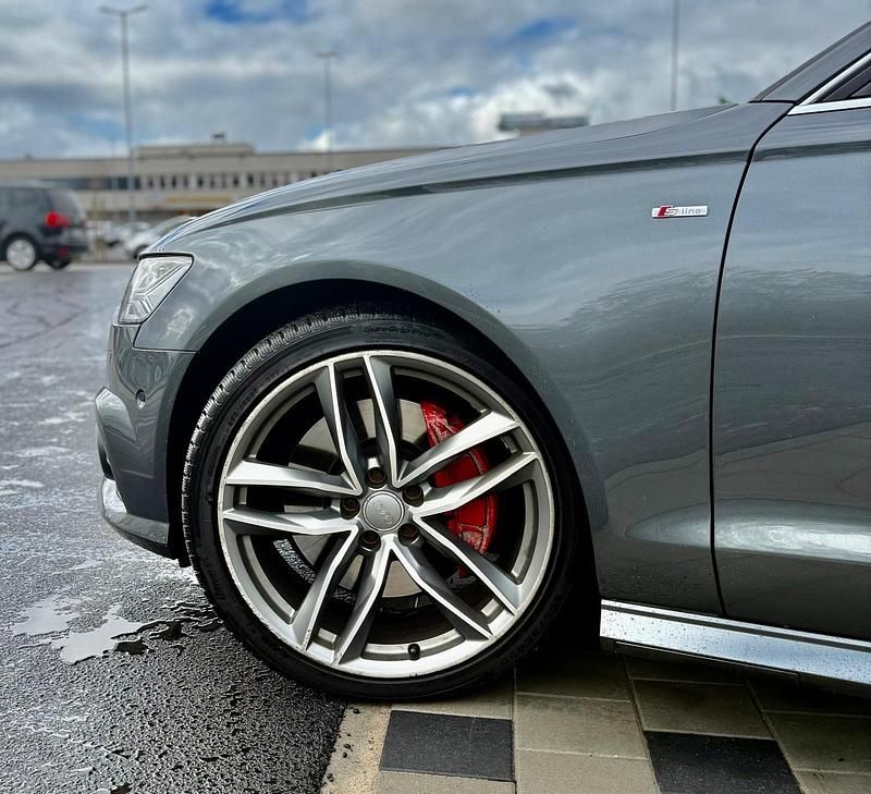 Second-hand Audi A6 Competition 330 CP (242 kW) 2017 Gri Break