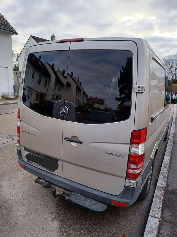 Gebraucht Mercedes Sprinter 163 PS (119 kW) 2014 Grau Van