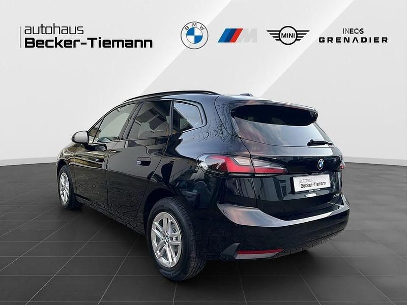 Neu BMW 218 Active Tourer Exclusive 150 PS (110 kW) 2025 Schwarz uni Van / Kleinbus
