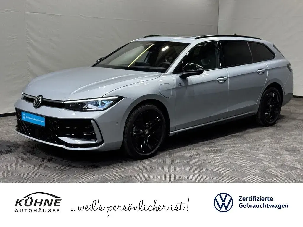 Gebraucht VW Passat R-line 272 PS (200 kW) 2025 Kombi