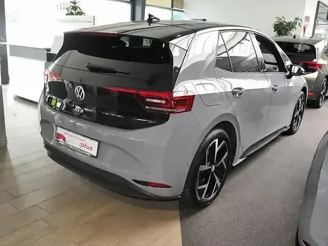 Gebraucht VW ID.3 Pro 150 kW (204 PS) 2024 Grau Kleinwagen