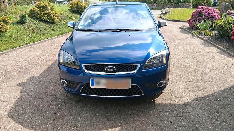 Blau Gebraucht 2008 Ford Focus Cabriolet Cabrio | 7.900 € - Bild 1/4