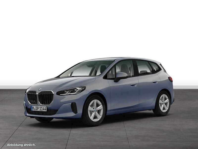Sparkling kupfergrau metallic Gebraucht 2024 BMW 216 Active Tourer Luxury Line Van / Kleinbus | 30.344 € (Fairer Preis) - Bild 1/2