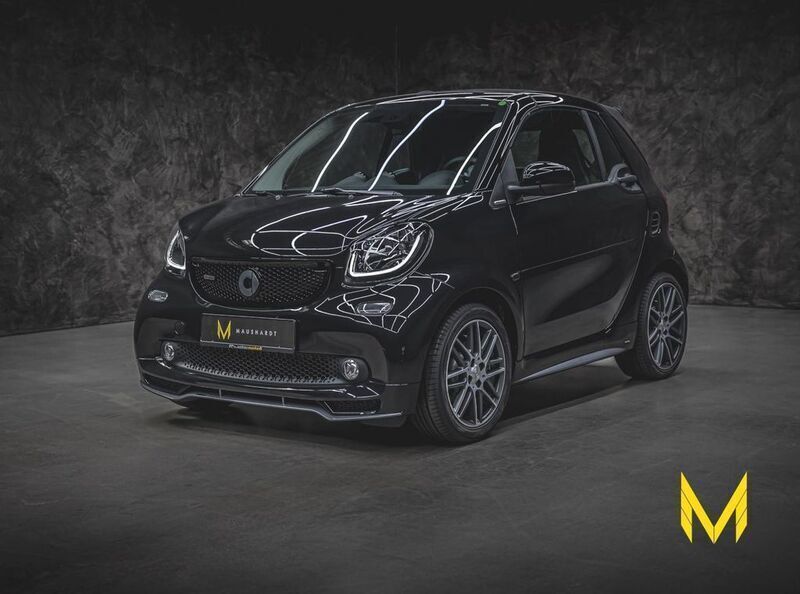 (tiefschwarz) Gebraucht 2018 Smart ForTwo Cabrio Brabus Cabrio | 55.555 € - Bild 1/4