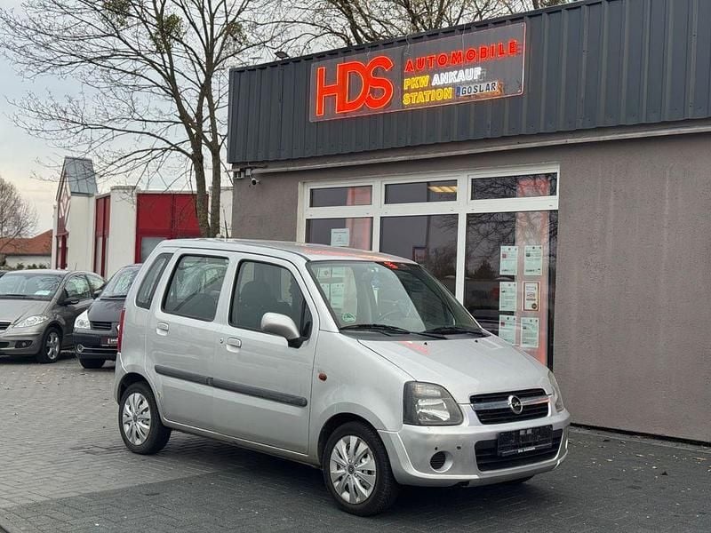 Gebraucht Opel Agila Basis 69 PS (50 kW) 2004 Silber Van / Kleinbus