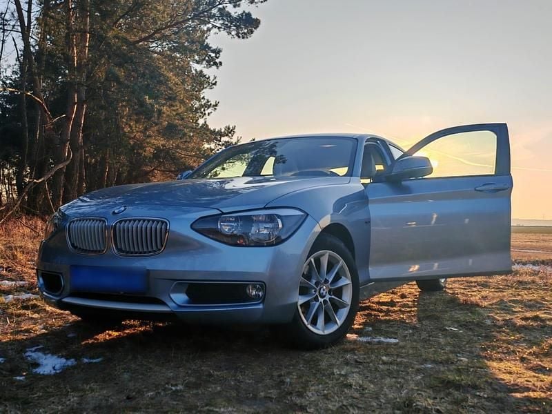 Second-hand BMW 118 143 CP (105 kW) 2014 Albastru Hatchback