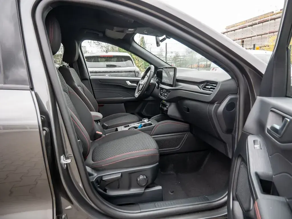 Gebraucht Ford Kuga ST-Line 224 PS (164 kW) 2025 Magnetic grau SUV