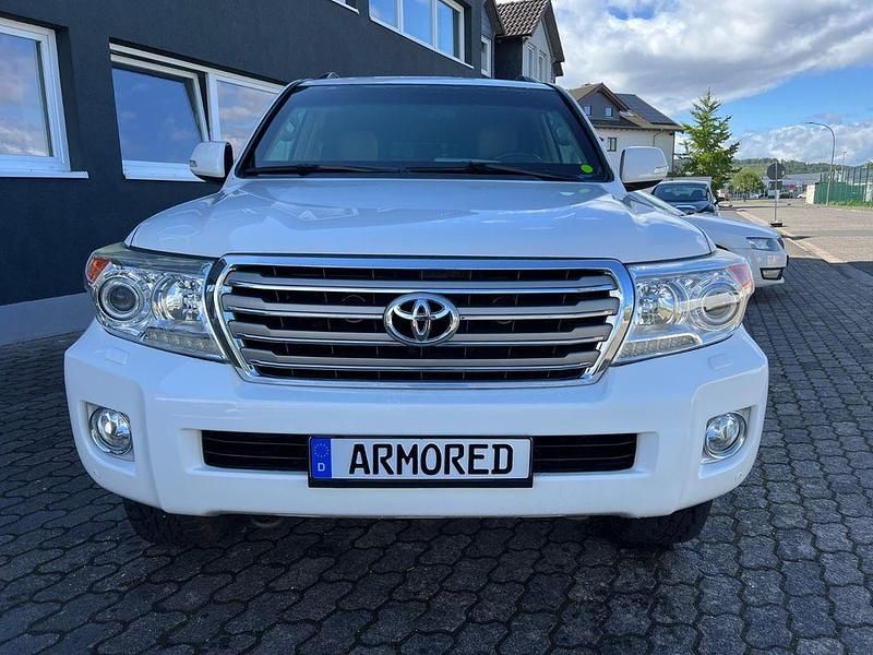 Gebraucht Toyota Land Cruiser 272 PS (200 kW) 2013 Weiß SUV