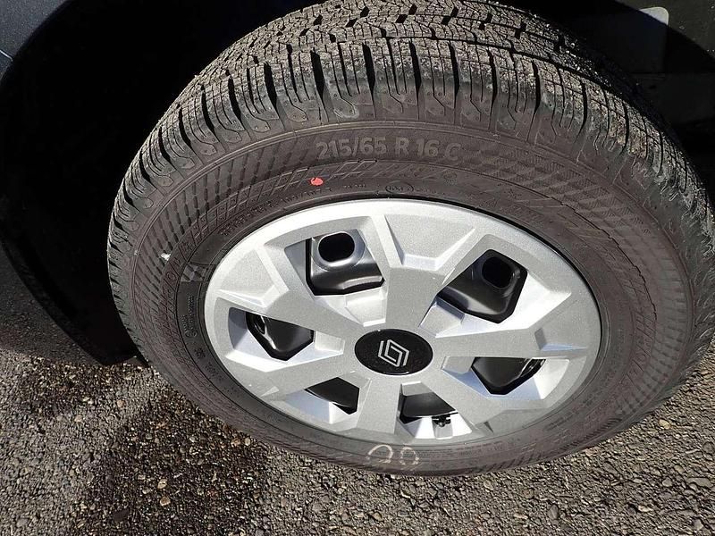 Neu Renault Trafic Evolution 150 PS (110 kW) 2026 Kometengrau metallic Van / Kleinbus