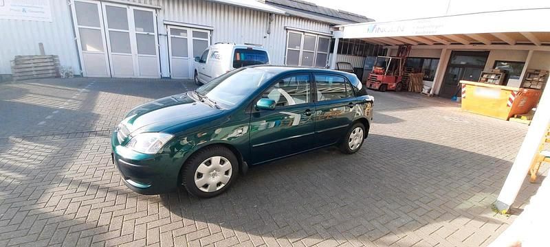 Gebraucht Toyota Corolla 95 PS (69 kW) 2002 Grün Limousine