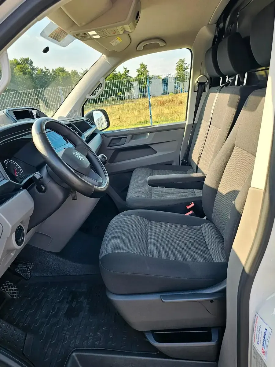Używany VW Transporter 110 KM (80 kW) 2024 Van