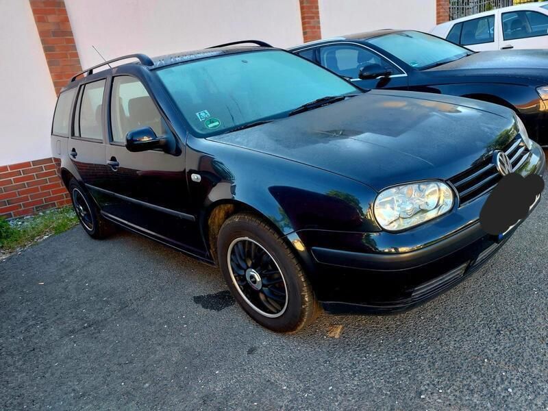 Schwarz Gebraucht 2000 VW Golf IV Kombi | 800 € (Guter Preis) - Bild 1/4