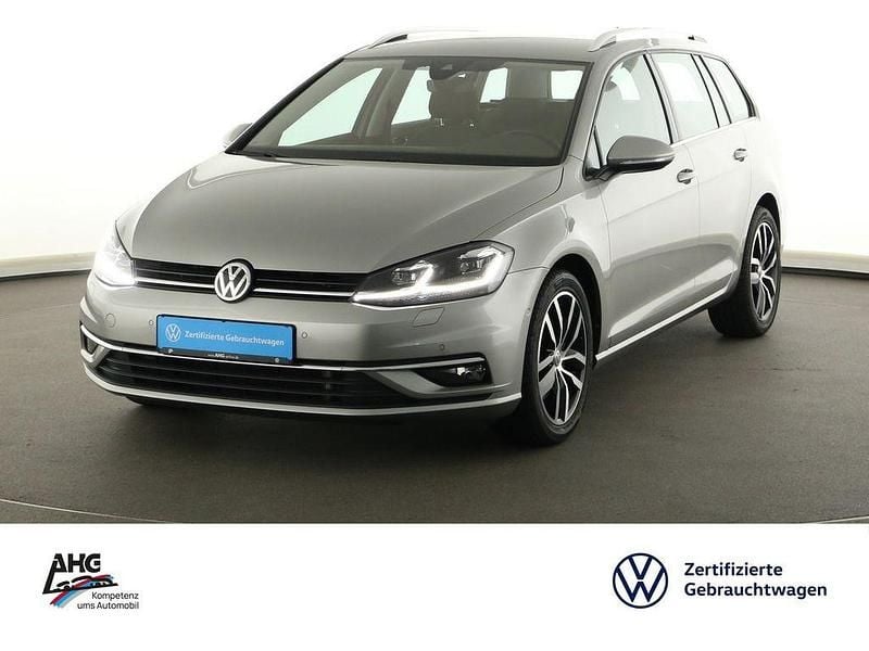 Gebraucht VW Golf VII Highline 150 PS (110 kW) 2020 Tungsten silver metallic Kombi
