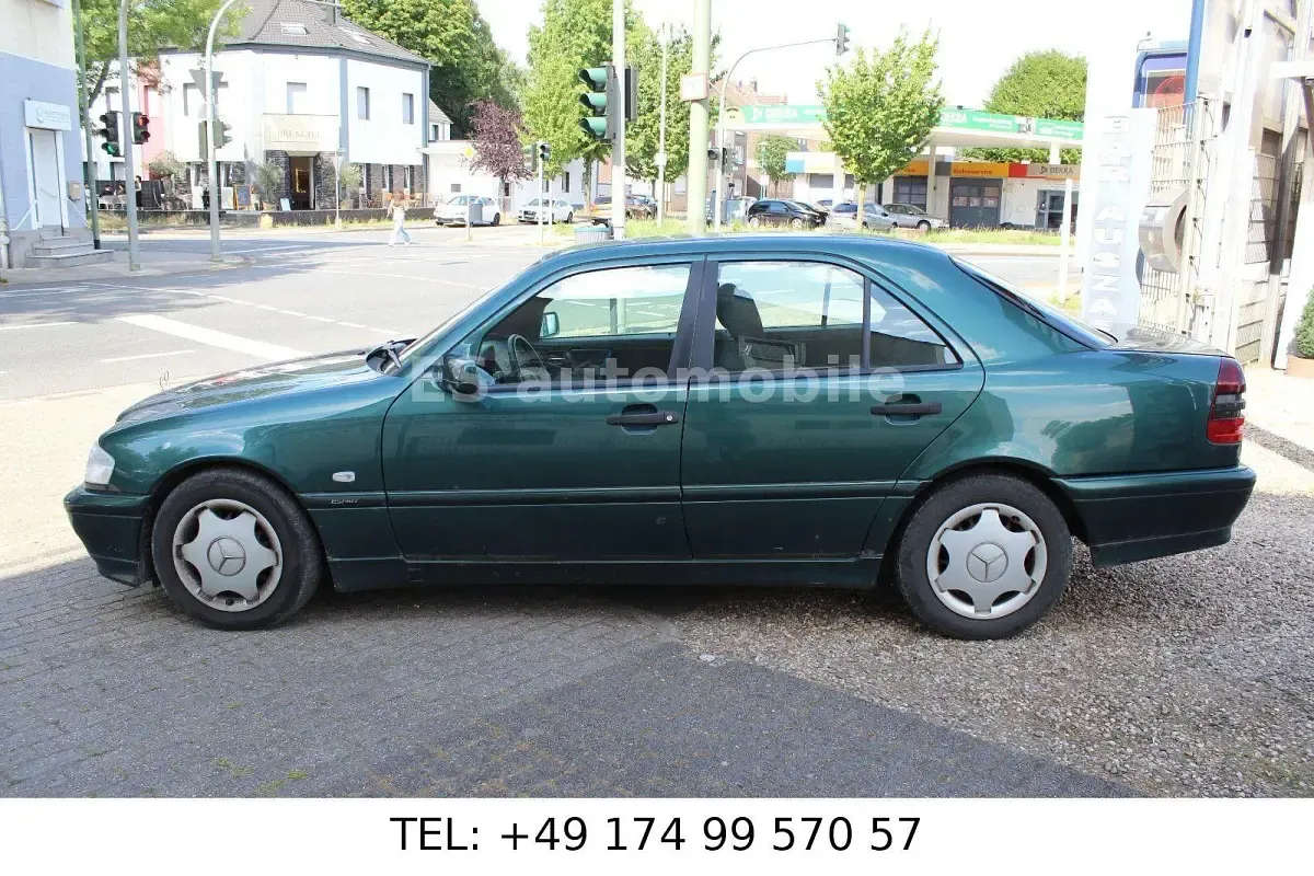Gebraucht Mercedes C180 122 PS (89 kW) 2000 Other Limousine