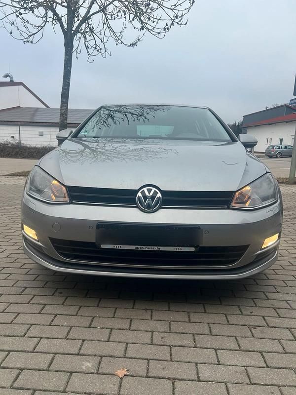 Grau Gebraucht 2014 VW Golf VII Cup Kleinwagen | 7.900 € (Fairer Preis) - Bild 1/4