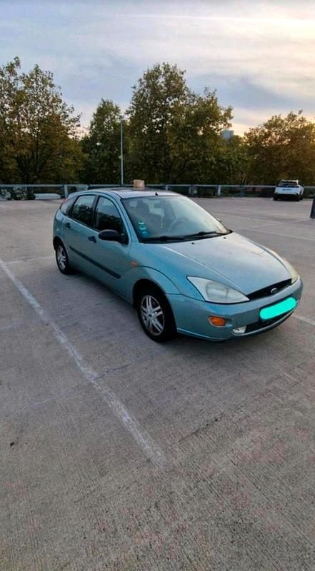 Second-hand Ford Focus 75 CP (55 kW) 1999 Berlinǎ