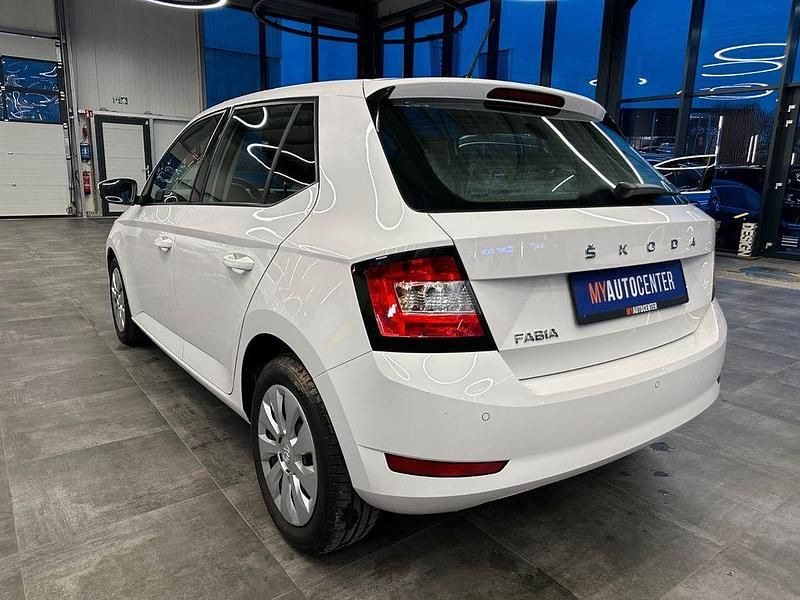Gebraucht Skoda Fabia Cool Plus 60 PS (44 kW) 2021 Weiß Kleinwagen
