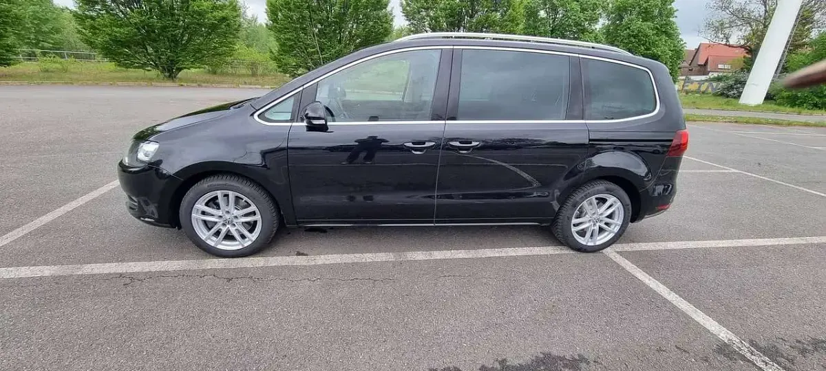 Gebraucht VW Sharan Highline 184 PS (135 kW) 2017 Schwarz Van / Kleinbus