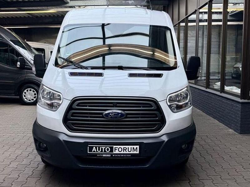 Second-hand Ford Transit 131 CP (96 kW) 2018 Alb Monovolum