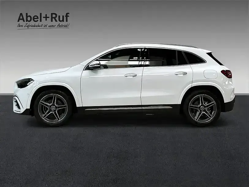 Gebraucht Mercedes GLA200 AMG 150 PS (110 kW) 2025 Weiß SUV