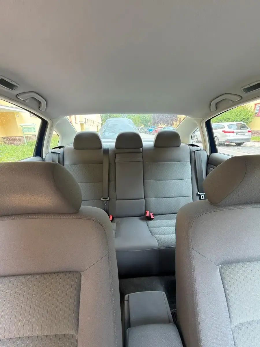 Gebraucht VW Passat 150 PS (110 kW) 2004 Blau Limousine