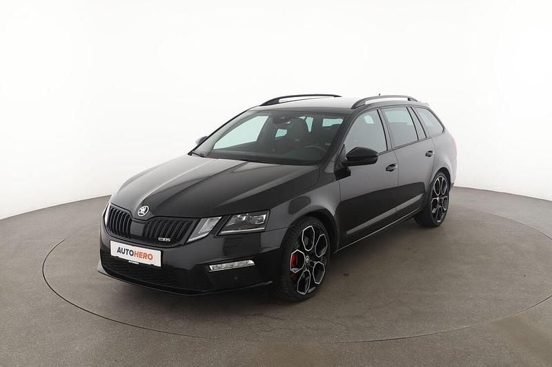 Schwarz Gebraucht 2018 Skoda Octavia RS Kombi | 22.570 € (Fairer Preis) - Bild 1/3