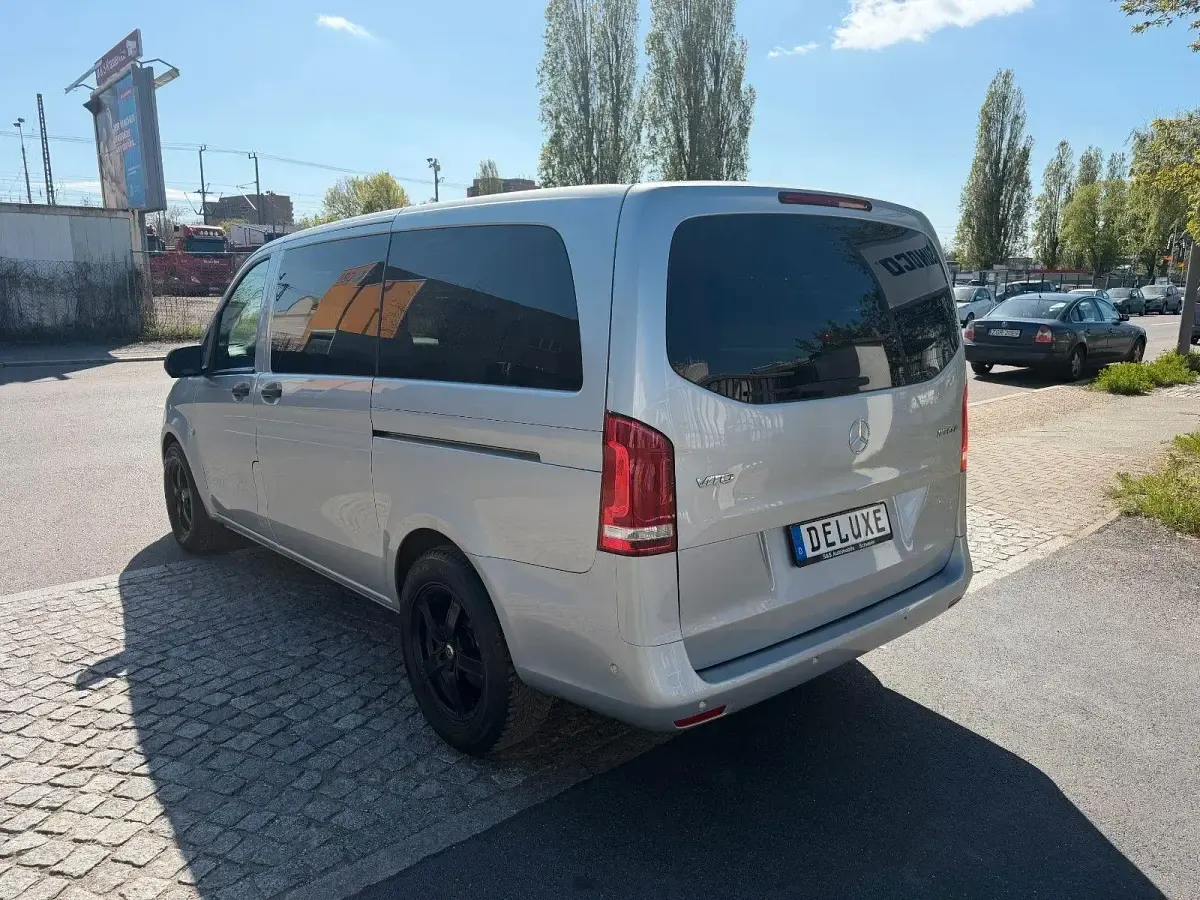 Gebraucht Mercedes Vito 163 PS (119 kW) 2017 Silber Van