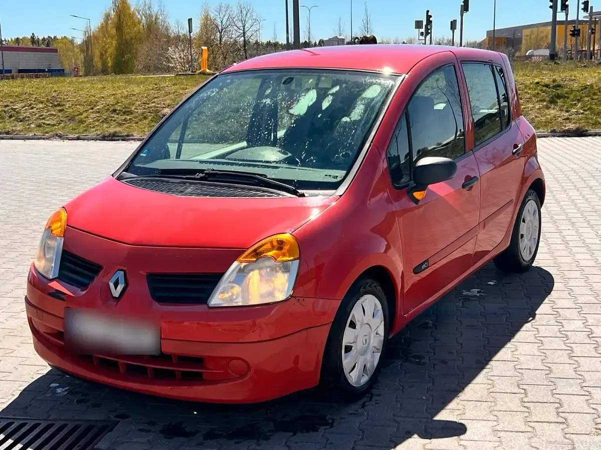 Używany Renault Modus 75 KM (55 kW) 2006 Czerwony Minivan