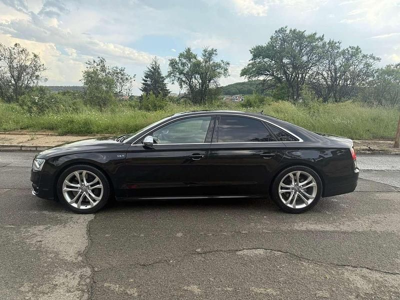 Gebraucht Audi S8 519 PS (381 kW) 2012 Limousine