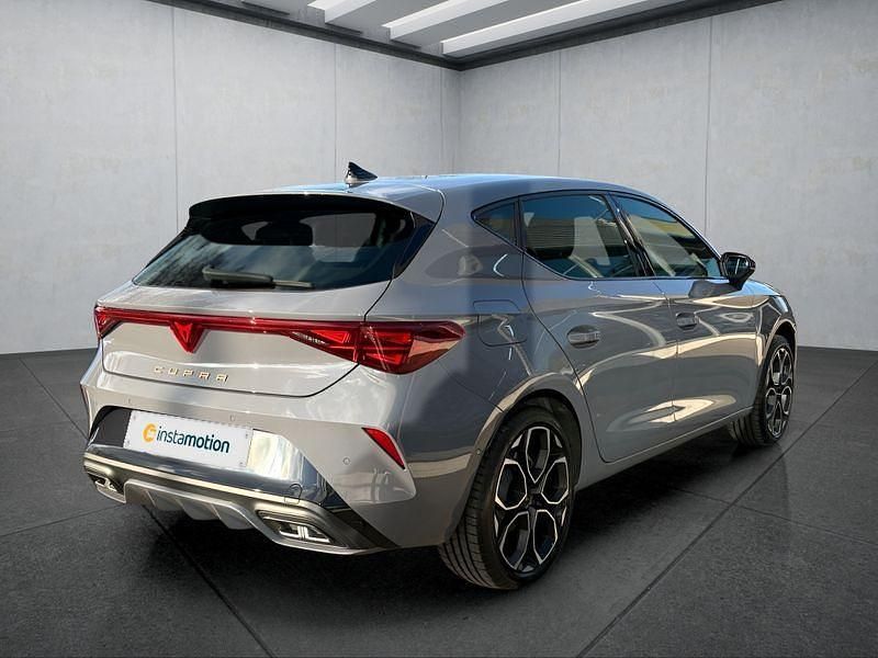 Neu Cupra Leon 150 PS (110 kW) 2025 Grau Kleinwagen