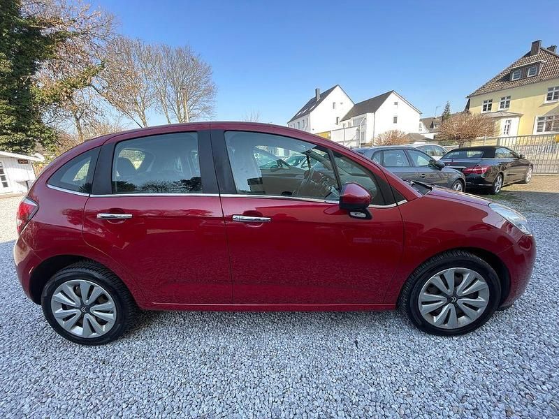 Gebraucht Citroën C3 SELECTION 99 PS (72 kW) 2016 Rot Limousine