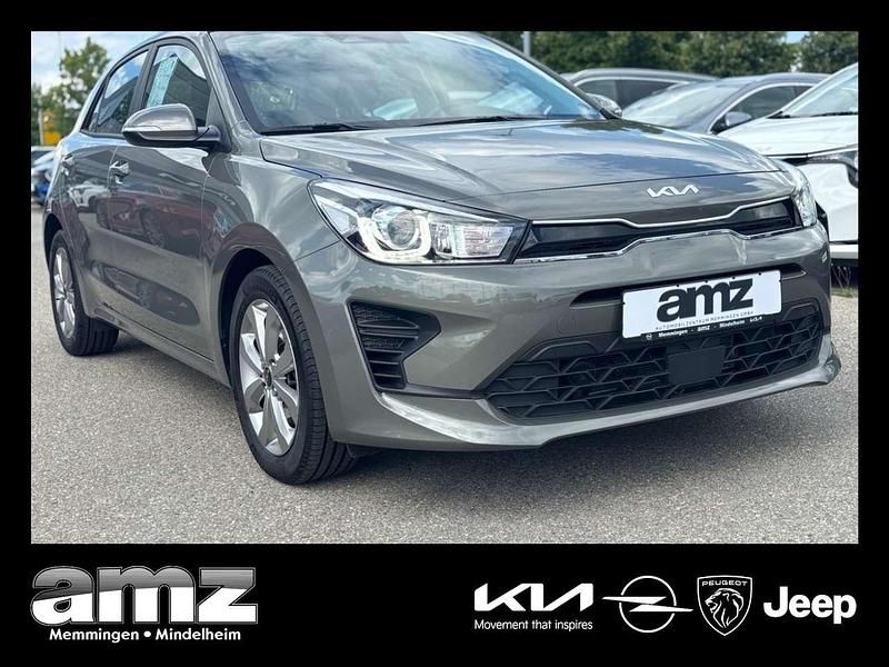 (urg) urbangrün met. Gebraucht 2023 Kia Rio Vision Kleinwagen | 14.980 € (Fairer Preis) - Bild 1/4