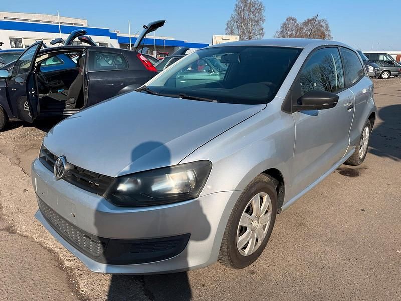 Gebraucht VW Polo 69 PS (50 kW) 2011 Silber Kleinwagen
