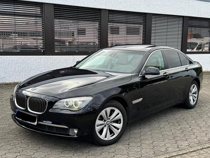Schwarz Gebraucht 2010 BMW 730 Limousine | 8.490 € (Superpreis) - Bild 1/4