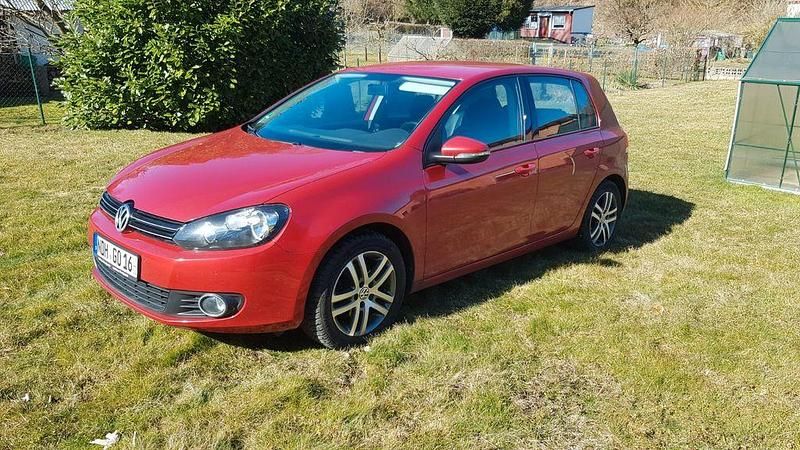 Gebraucht VW Golf VI Trendline 110 PS (80 kW) 2010 Rot Kleinwagen