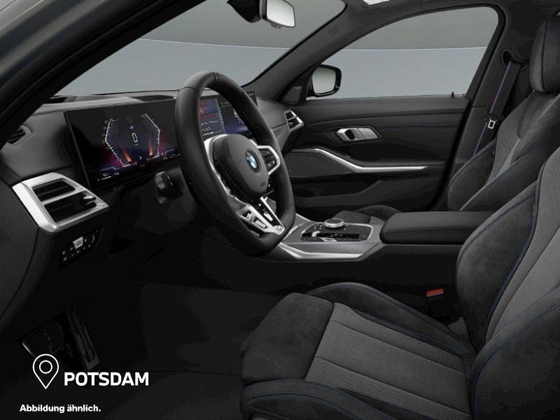 Neu BMW 330 Shadowline 286 PS (210 kW) 2026 Grau Limousine