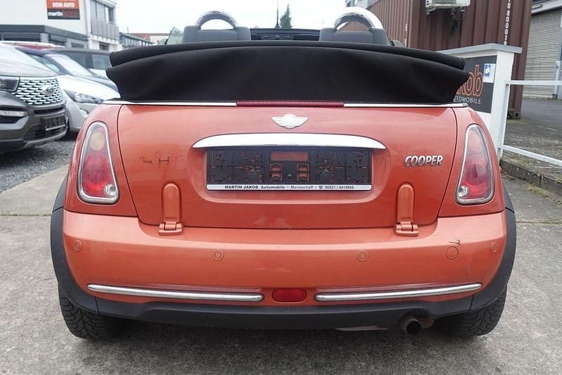 Second-hand Mini Cooper Cabriolet 116 CP (85 kW) 2006 Portocaliu Cabrio
