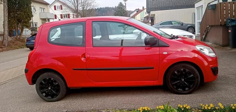 Gebraucht Renault Twingo 58 PS (42 kW) 2010 Rot Kleinwagen
