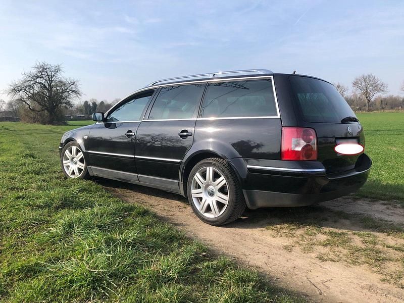 Gebraucht VW Passat Highline 131 PS (96 kW) 2001 Schwarz Kombi