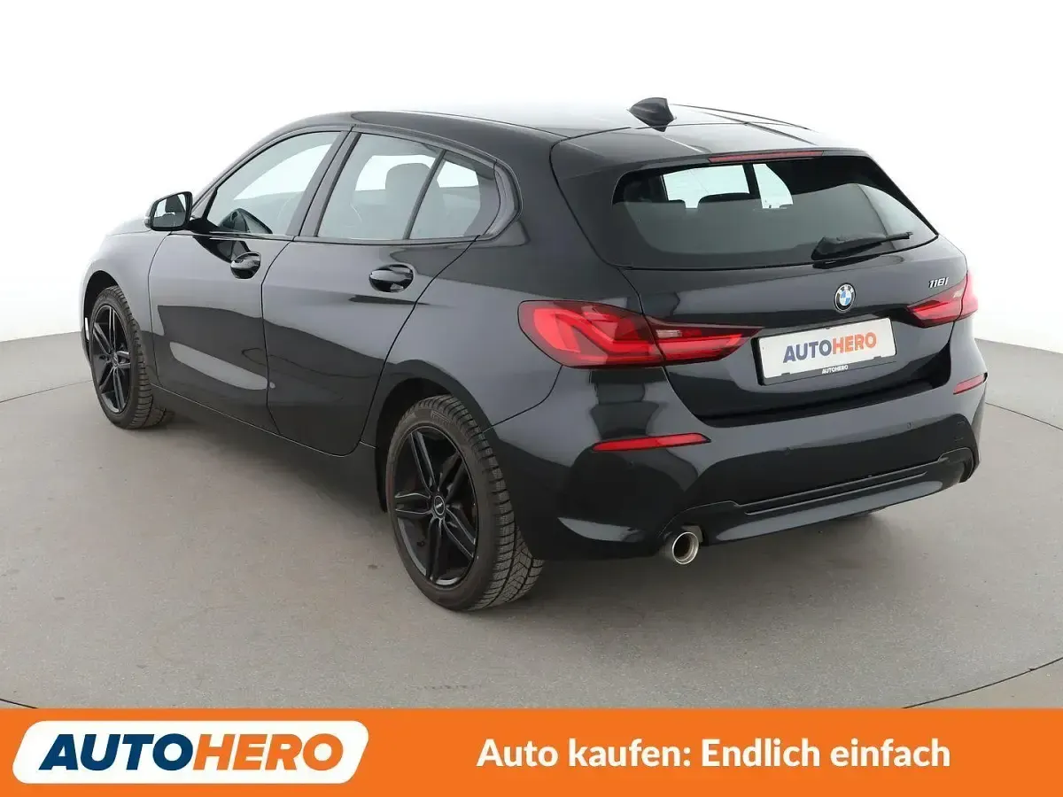 Gebraucht BMW 118 Sport Line 140 PS (102 kW) 2019 Schwarz Kleinwagen