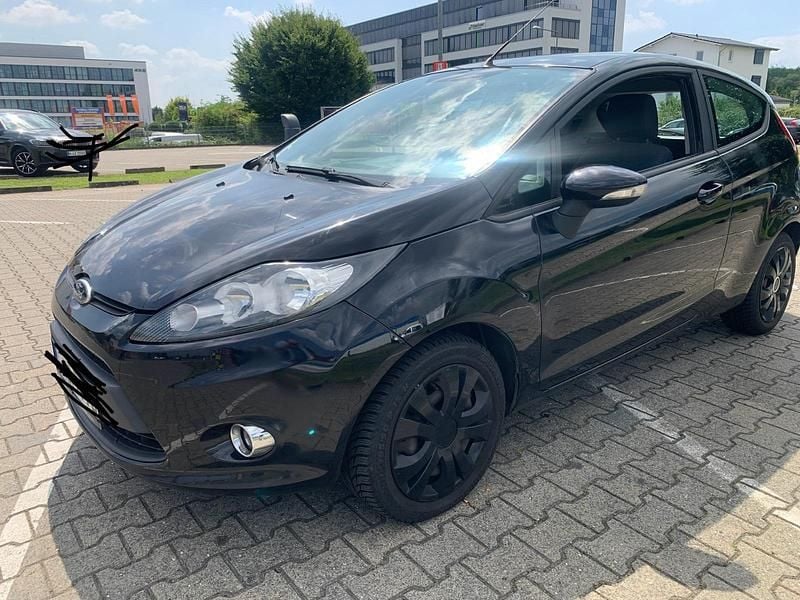 Schwarz Gebraucht 2011 Ford Fiesta Kleinwagen | 1.750 € (Guter Preis) - Bild 1/4