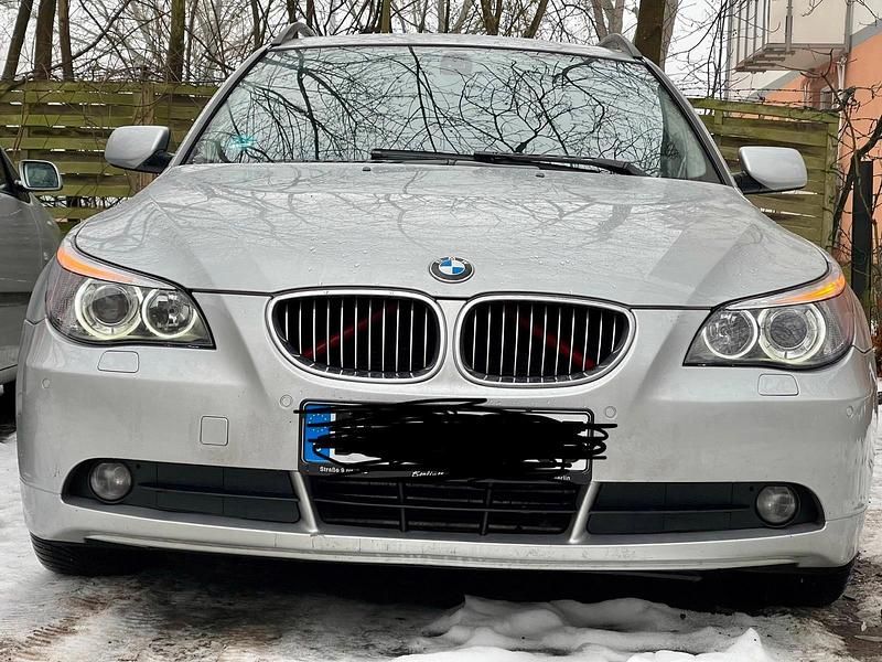 Gebraucht BMW 523 177 PS (130 kW) 2007 Silber Kombi
