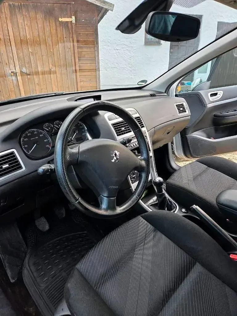Gebraucht Peugeot 307 113 PS (83 kW) 2005 Silber Kombi