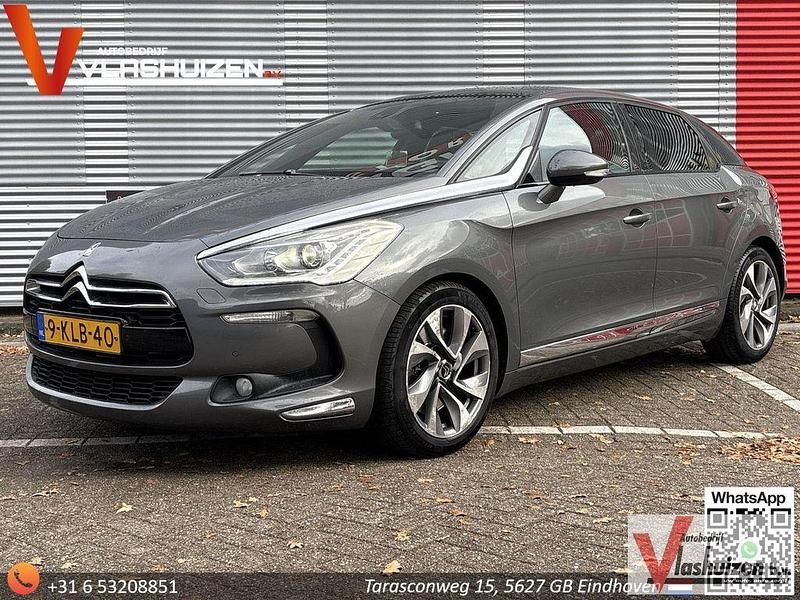 Grau Gebraucht 2012 Citroën DS5 Chic Kleinwagen | 5.450 € (Teuer) - Bild 1/4