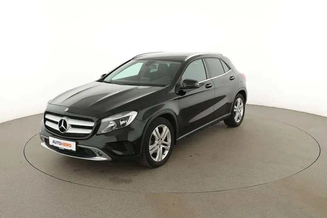 Gebraucht Mercedes GLA220 Urban 177 PS (130 kW) 2016 SUV