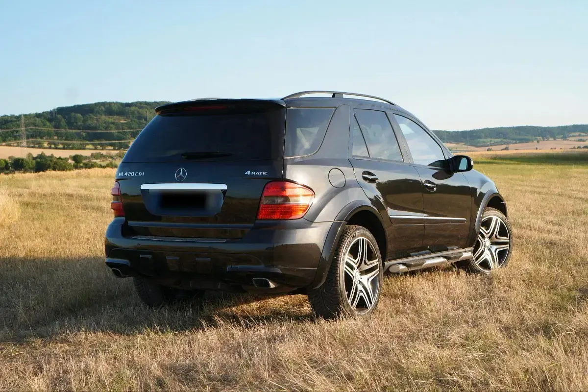 Gebraucht Mercedes ML420 309 PS (227 kW) 2007 Schwarz SUV