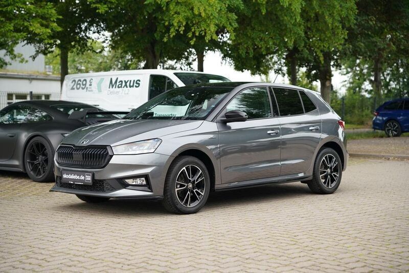 Grau Gebraucht 2024 Skoda Fabia Monte Carlo Limousine | 24.889 € (Fairer Preis) - Bild 1/4