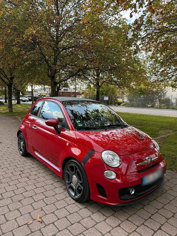 Rot Gebraucht 2011 Abarth 500C Cabrio | 9.499 € (Fairer Preis) - Bild 1/4