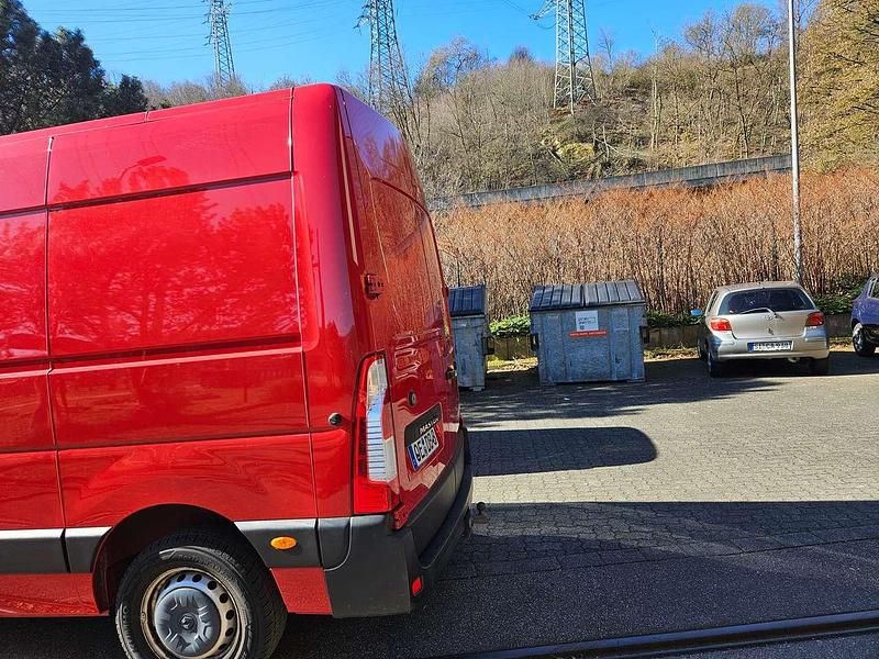 Gebraucht Renault Master 136 PS (100 kW) 2022 Rot Van / Kleinbus